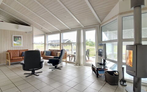 Ilmo - 950M from the Sea: Meubles, Design Intérieur, Sol, Sol, Plafond, Bois, Canapé, Salon, Chaise, Pièce
