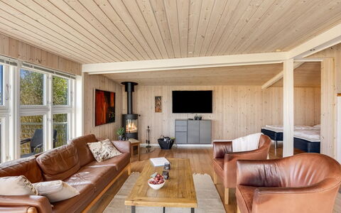 Marlena - 150M from the Sea: Piscine, Mobilier De Jardin, Meubles, Recours, Dalle, Eco Hôtel, Ombre, Chaise, Loisir, Biens