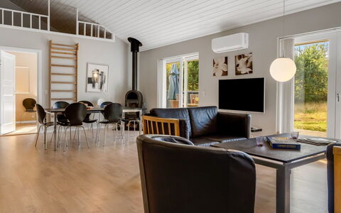 Jurgis - 300M from the Sea: Meubles, Design Intérieur, Sol, Mur, Sol, Plafond, Bois, Salon, Canapé, Éclairage