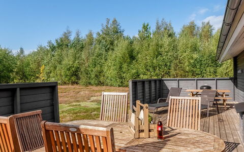 Jurgis - 300M from the Sea: Bois, Meubles, Lot Terre, Mobilier De Jardin, Tableau De Plein Air, Dur, Chaise, Arrière-Cour, Chalet, Jardin