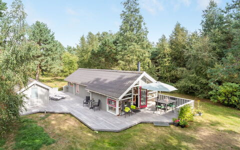 Snari - 400M from the Sea: Piscine, Mobilier De Jardin, Meubles, Recours, Dalle, Eco Hôtel, Ombre, Chaise, Loisir, Biens