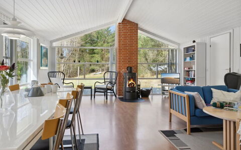 Nicklas - 2Km from the Sea: Piscine, Mobilier De Jardin, Meubles, Recours, Dalle, Eco Hôtel, Ombre, Chaise, Loisir, Biens