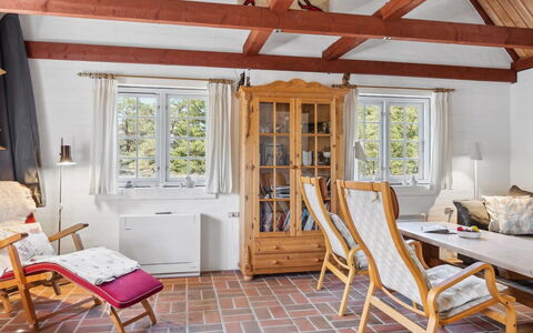 Gravers - 300M from the Sea: Piscine, Mobilier De Jardin, Meubles, Recours, Dalle, Eco Hôtel, Ombre, Chaise, Loisir, Biens