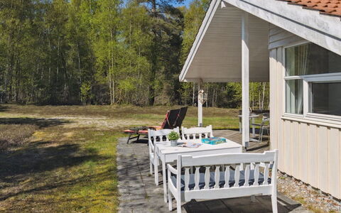 Sörine - 2Km from the Sea: Bois, Domicile, Porche, Plate-Forme, Dur, Toit, Tache De Bois, Parquet, Eco Hôtel