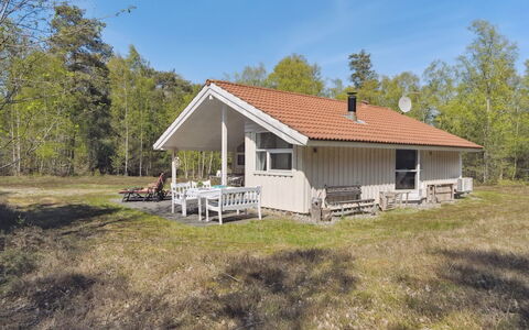 Sörine - 2Km from the Sea: Bois, Domicile, Porche, Plate-Forme, Dur, Toit, Tache De Bois, Parquet, Eco Hôtel