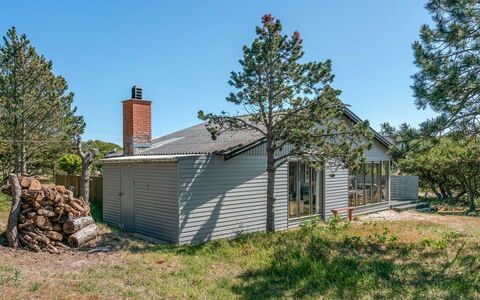 Petersen - 50M from the Sea: Bois, Domicile, Porche, Plate-Forme, Dur, Toit, Tache De Bois, Parquet, Eco Hôtel
