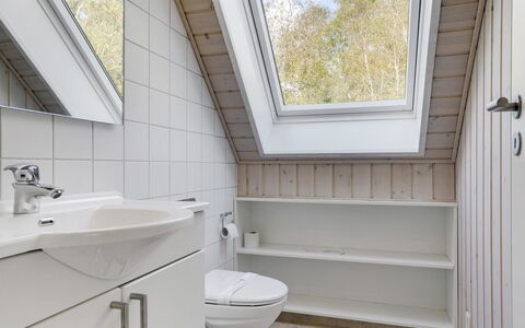 Henni - 2.5Km from the Sea: Maison, Domicile, Chalet, Biens, Cour, Ferme, Siding, Batiments Jardin, Porche