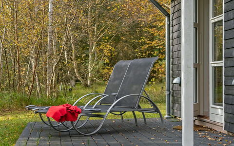 Henni - 2.5Km from the Sea: Piscine, Mobilier De Jardin, Meubles, Recours, Dalle, Eco Hôtel, Ombre, Chaise, Loisir, Biens