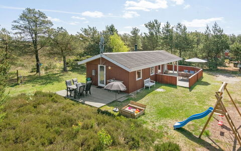 Hrefna - 350M from the Sea: Toit, Maison, Lot Terre, Domicile, Chalet, Biens, Batiments Jardin, Ombre, Cabane En Rondins, Aménagement Paysager