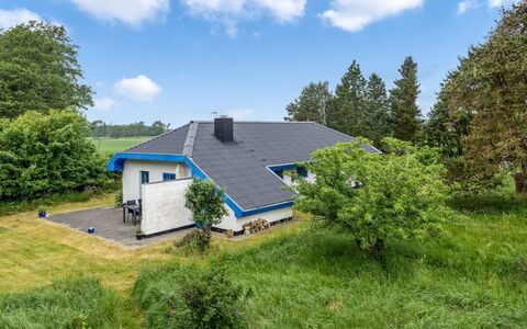 Ema - 5Km from the Sea: Bois, Domicile, Porche, Plate-Forme, Dur, Toit, Tache De Bois, Parquet, Eco Hôtel
