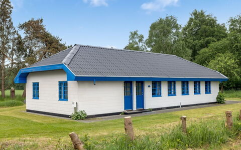 Ema - 5Km from the Sea: Bois, Domicile, Porche, Plate-Forme, Dur, Toit, Tache De Bois, Parquet, Eco Hôtel