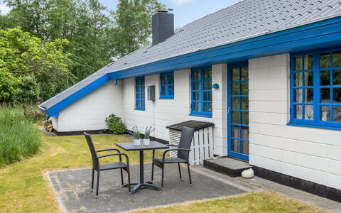 Ema - 5Km from the Sea: Bois, Domicile, Porche, Plate-Forme, Dur, Toit, Tache De Bois, Parquet, Eco Hôtel