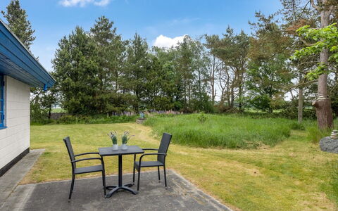 Ema - 5Km from the Sea: Bois, Domicile, Porche, Plate-Forme, Dur, Toit, Tache De Bois, Parquet, Eco Hôtel