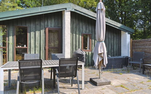 Matta - 800M from the Sea: Bois, Domicile, Porche, Plate-Forme, Dur, Toit, Tache De Bois, Parquet, Eco Hôtel