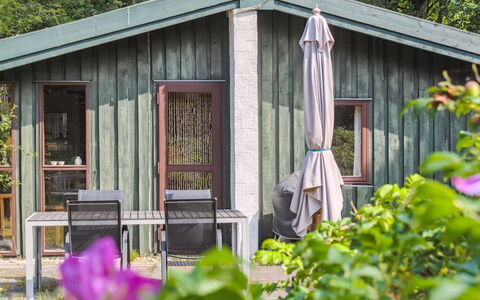 Matta - 800M from the Sea: Bois, Domicile, Porche, Plate-Forme, Dur, Toit, Tache De Bois, Parquet, Eco Hôtel