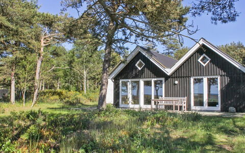 Hatem - 200M from the Sea: Bois, Domicile, Porche, Plate-Forme, Dur, Toit, Tache De Bois, Parquet, Eco Hôtel
