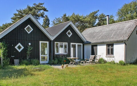 Hatem - 200M from the Sea: Bois, Domicile, Porche, Plate-Forme, Dur, Toit, Tache De Bois, Parquet, Eco Hôtel