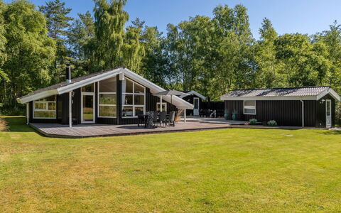 Mika - 1Km from the Sea: Bois, Domicile, Porche, Plate-Forme, Dur, Toit, Tache De Bois, Parquet, Eco Hôtel