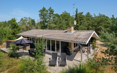 Adelisa - 600M from the Sea: Bois, Domicile, Porche, Plate-Forme, Dur, Toit, Tache De Bois, Parquet, Eco Hôtel