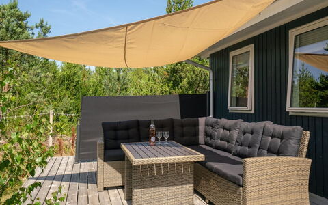 Adelisa - 600M from the Sea: Bois, Domicile, Porche, Plate-Forme, Dur, Toit, Tache De Bois, Parquet, Eco Hôtel