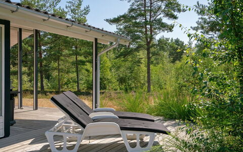 Adelisa - 600M from the Sea: Bois, Domicile, Porche, Plate-Forme, Dur, Toit, Tache De Bois, Parquet, Eco Hôtel