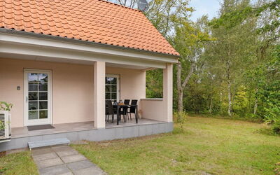 Hildegunn - 200M from the Sea