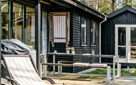 Shayene - 2.5Km from the Sea: Bois, Domicile, Porche, Plate-Forme, Dur, Toit, Tache De Bois, Parquet, Eco Hôtel