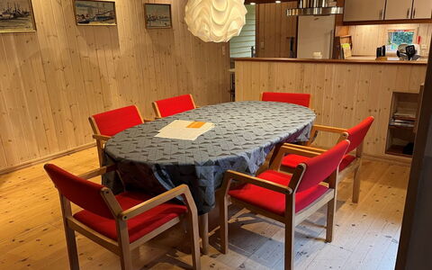 Eljena - 600M from the Sea: Meubles, Design Intérieur, Sol, Bois, Sol, Plafond, Parquet, Chaise, Table, Éclairage