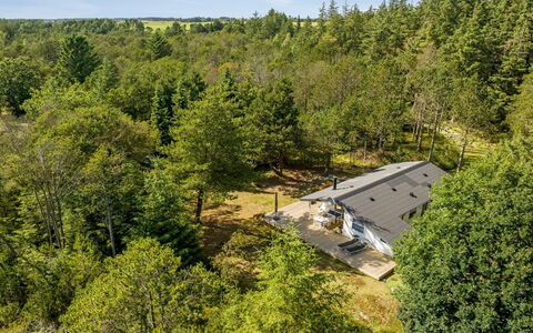 Hakan - 4Km from the Sea: Bleu, Arbuste, Chalet, Couverture De Sol, Jardin, Biens, Ombre, Aménagement Paysager, Ferme, Eco Hôtel