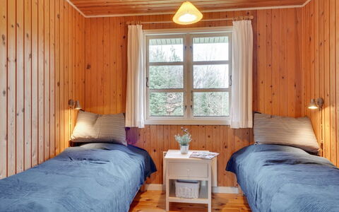 Gizelle - 1.5Km from the Sea: Mur, Design Intérieur, Sol, Chambre, Sol, Bois, Meubles, Lit, Plafond, Pièce