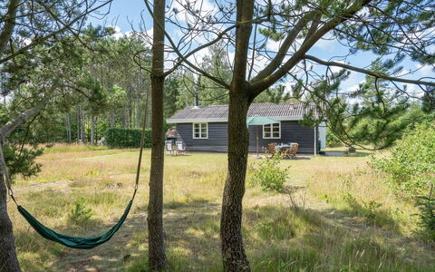 Gizelle - 1.5Km from the Sea: Maison, Domicile, Chalet, Biens, Cour, Ferme, Siding, Batiments Jardin, Porche