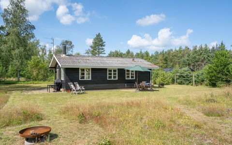 Gizelle - 1.5Km from the Sea: Maison, Domicile, Chalet, Biens, Cour, Ferme, Siding, Batiments Jardin, Porche
