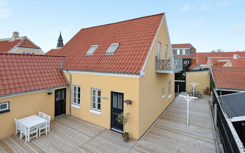 Ejler - 200M from the Sea: Bois, Toit, Architecture, Domicile, Maison, Chalet, Siding, Dur, Pente, Biens