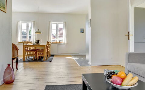 Ejler - 200M from the Sea: Bois, Toit, Architecture, Domicile, Maison, Chalet, Siding, Dur, Pente, Biens