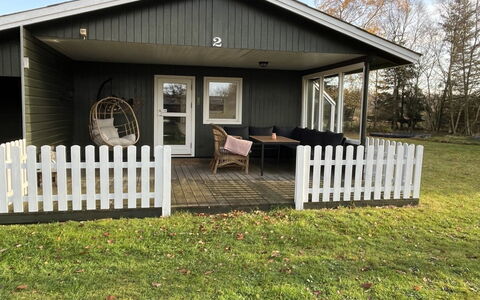 Cordelia - 400M from the Sea: Piscine, Mobilier De Jardin, Meubles, Recours, Dalle, Eco Hôtel, Ombre, Chaise, Loisir, Biens