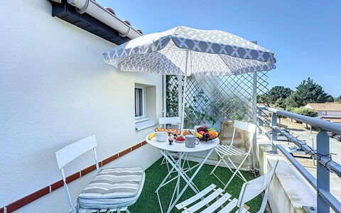 Pornic 200: Meubles, Mobilier De Jardin, Chaise, Tableau De Plein Air, Ombre, Balcon, Chaise Pliante, Patio, Table Basse, Parapluie