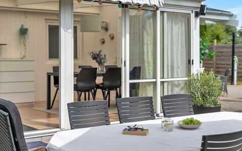 Fentje - 375M to the Fjord: Maison, Domicile, Toit, Chalet, Biens, Aménagement Paysager, Batiments Jardin, Siding, Ferme