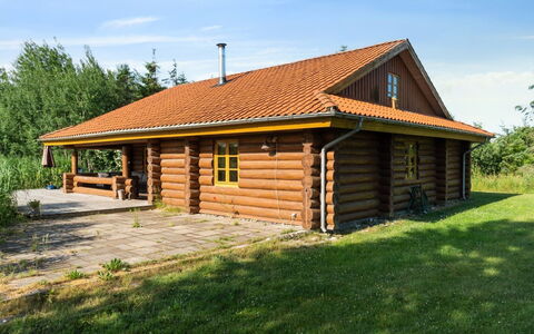 Elsia - 1.5Km to the Fjord: Architecture, Toit, Domicile, Composite, Daylighting, Siding, Allée