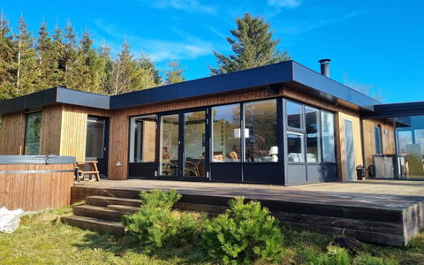 Lefke - 400M to the Fjord: Architecture, Toit, Domicile, Composite, Daylighting, Siding, Allée