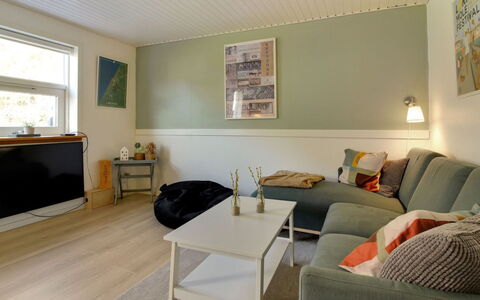 Oddi - 900M from the Sea: Bois, Domicile, Porche, Plate-Forme, Dur, Toit, Tache De Bois, Parquet, Eco Hôtel