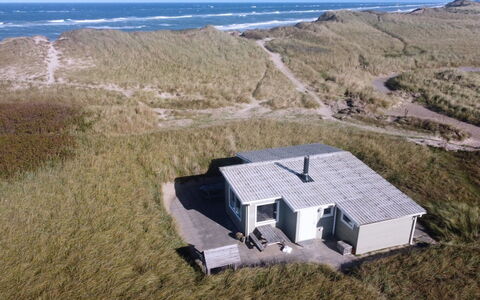 Adi - 75M from the Sea: Domicile, Maison, Toit, Chalet, Lot Terre, Biens, Formations Arbustives, Prairie, Steppe, Ferme