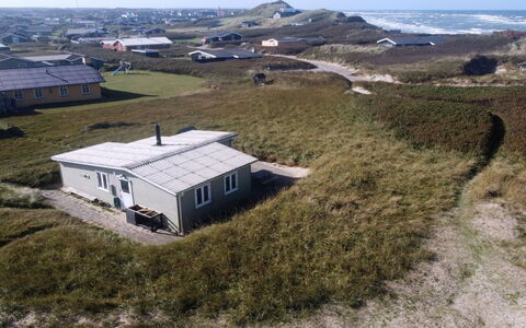 Adi - 75M from the Sea: Toit, Maison, Domicile, Lot Terre, Chalet, Zone Rurale, Plaine, Biens, Champ, Village