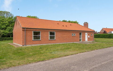 Fengur - 330M from the Sea: Maison, Domicile, Toit, Chalet, Biens, Aménagement Paysager, Batiments Jardin, Siding, Ferme