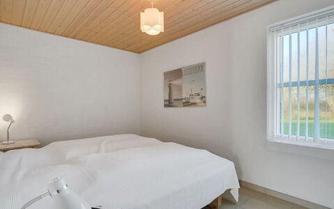 Fengur - 330M from the Sea: Mur, Bois, Plafond, Sol, Design Intérieur, Sol, Chambre, Éclairage, Pièce, Lit