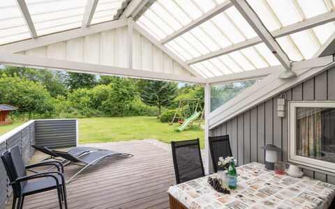 Thorolf - 30Km from the Sea: Piscine, Mobilier De Jardin, Meubles, Recours, Dalle, Eco Hôtel, Ombre, Chaise, Loisir, Biens