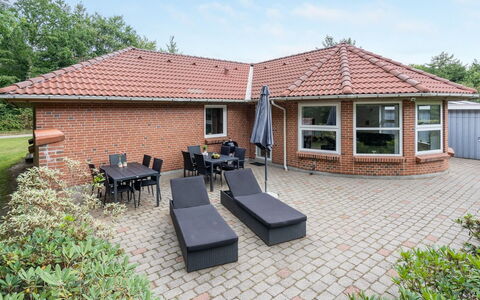 Wyatt - 30Km from the Sea: Maison, Domicile, Toit, Zone Résidentielle, Chalet, Biens, Ferme, Pelouse, Aménagement Paysager, Siding