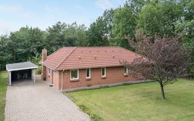 Wyatt - 30Km from the Sea