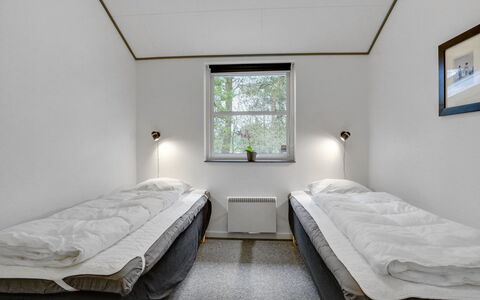 Hekla - 30Km from the Sea: Domicile, Chalet, Porche, Dur, Siding, Plate-Forme, Ombre, Planche, Biens, Batiments Jardin