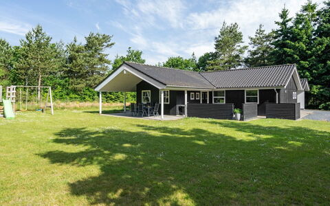 Hekla - 30Km from the Sea: Domicile, Chalet, Porche, Dur, Siding, Plate-Forme, Ombre, Planche, Biens, Batiments Jardin