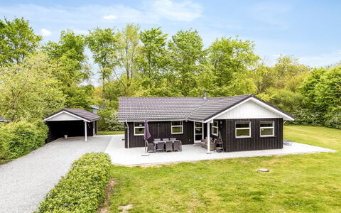 Manderup - 30Km from the Sea: Maison, Domicile, Zone Résidentielle, Toit, Chalet, Lot Terre, Biens, Cour, Jardin, Siding